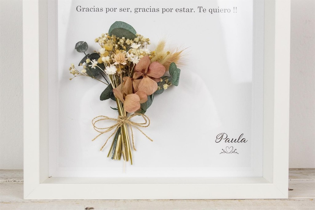 Foto 3 Cuadro con Frase y Ramito de flores secas y preservadas
